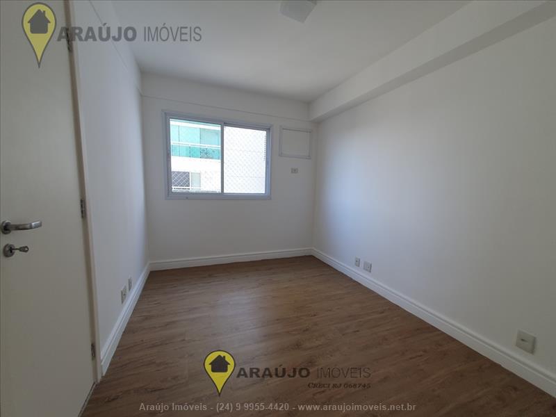 Apartamento para Alugar no Comercial em Resende