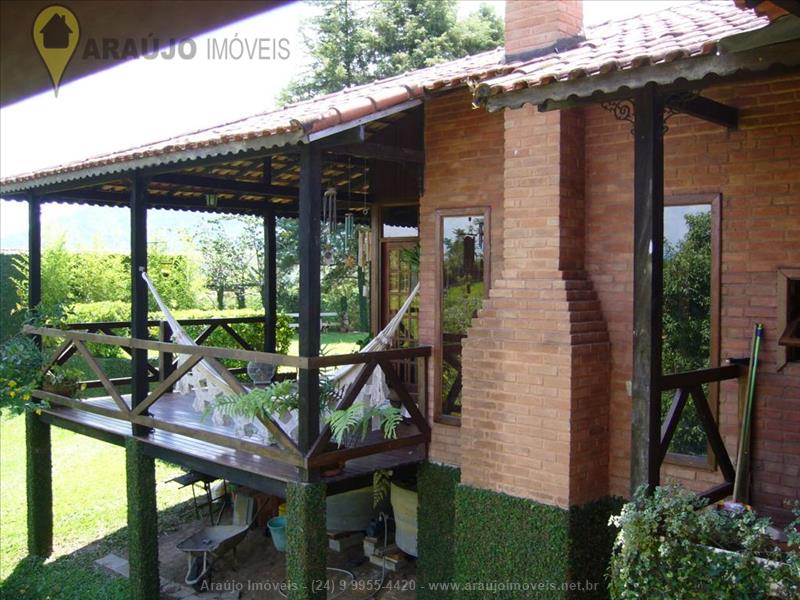 Casa a Venda no Penedo em Itatiaia