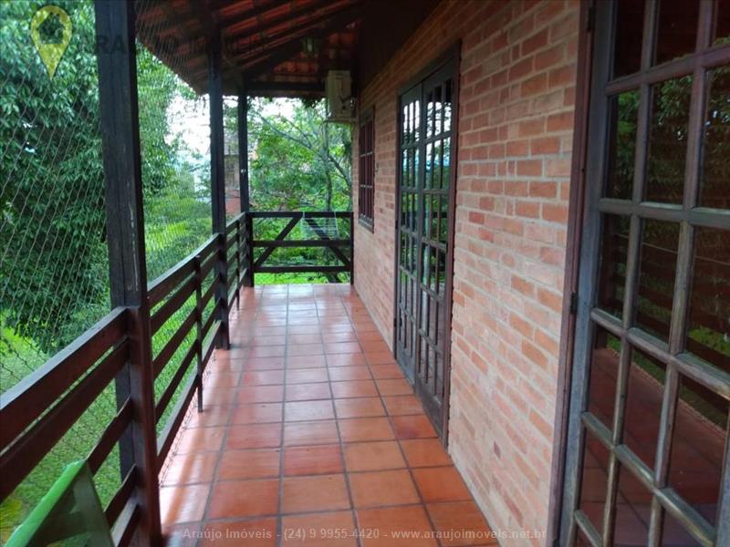 Casa a Venda no Penedo em Itatiaia