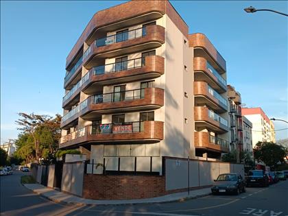 Apartamento à Venda