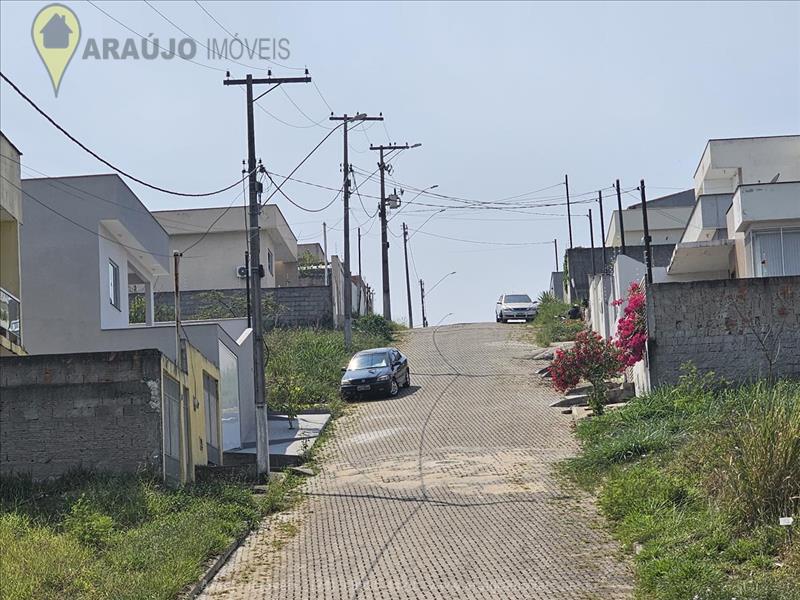 Casa a Venda no Paraíso em Resende