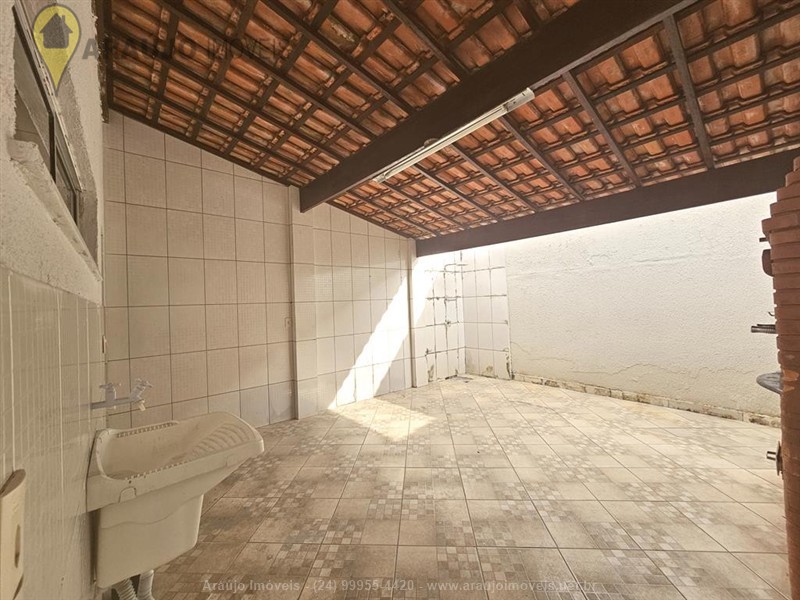 Casa a Venda no Mirante de Serra em Resende