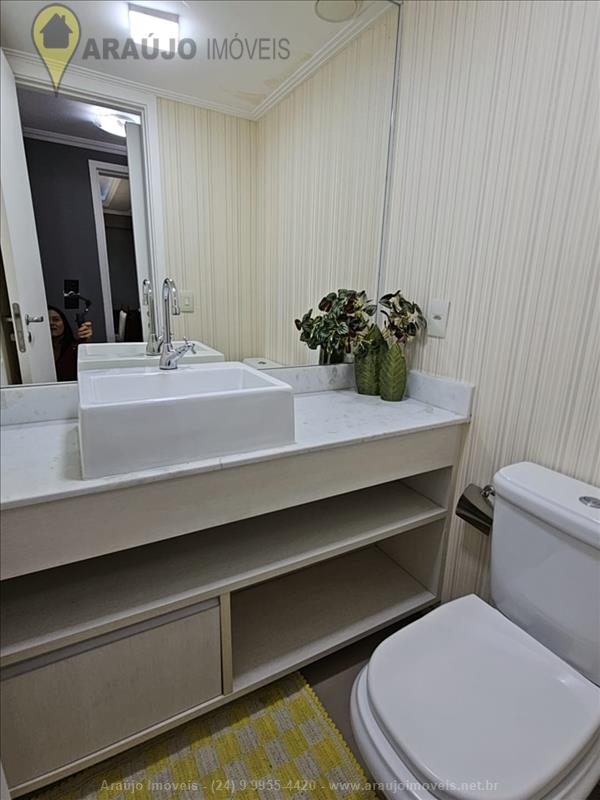 Apartamento a Venda no Comercial em Resende