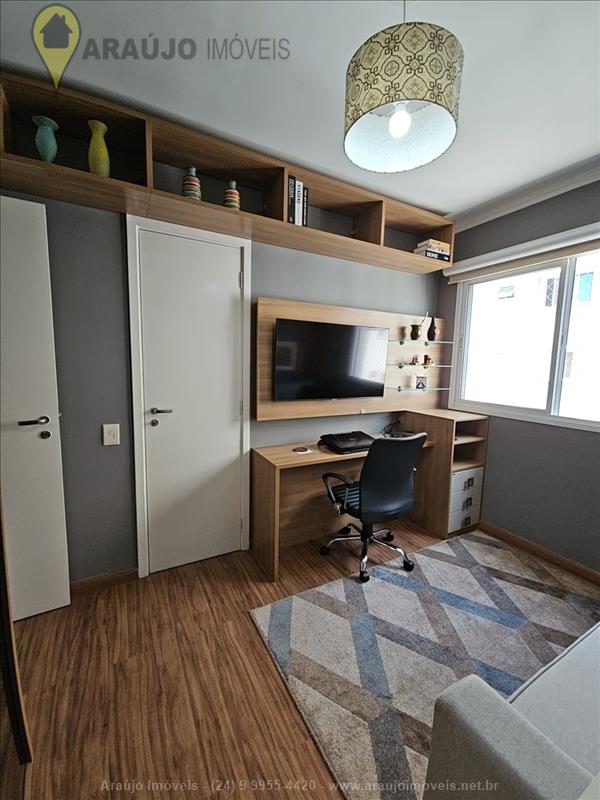 Apartamento a Venda no Comercial em Resende