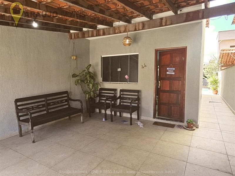 Casa a Venda no Mirante de Serra em Resende