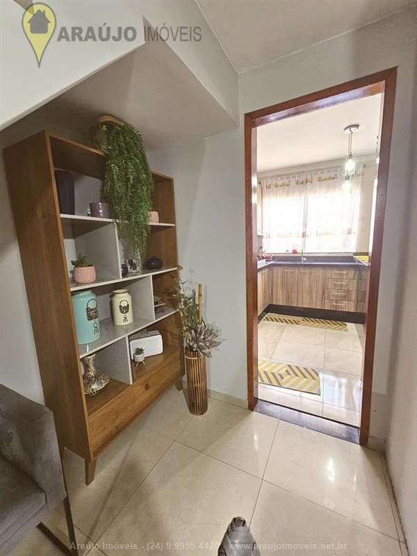 Casa a Venda no Mirante de Serra em Resende
