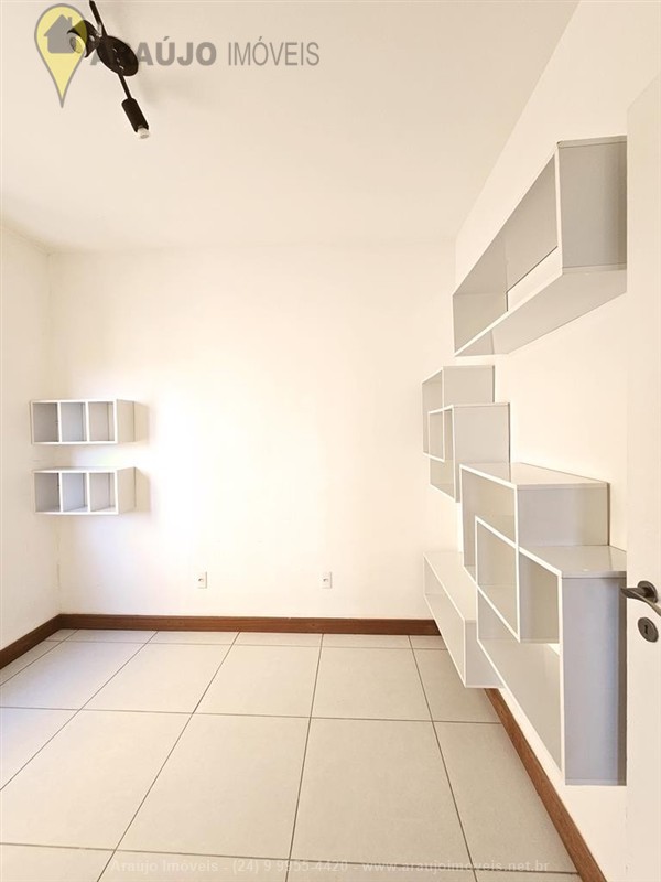 Apartamento para Alugar no Montese em Resende