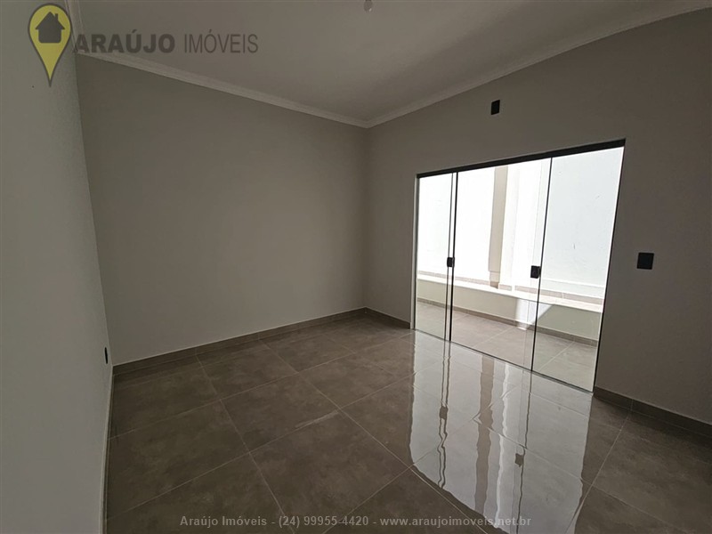 Casa a Venda no Vila Verde em Resende