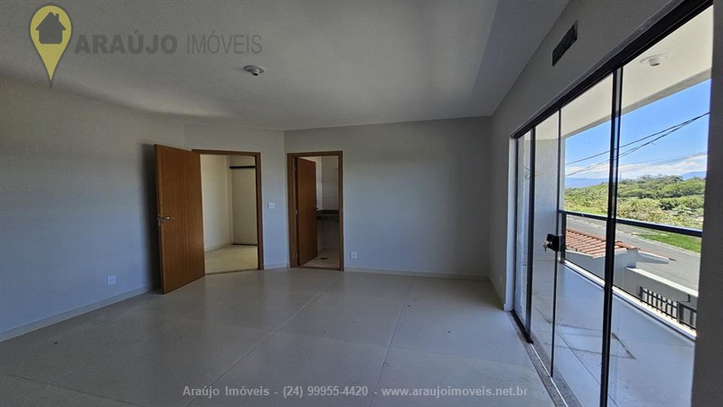 Casa a Venda no Parque Ipiranga II em Resende