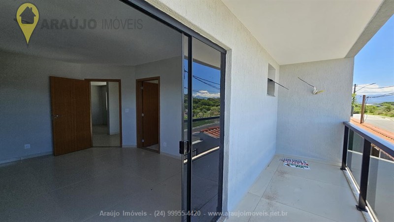 Casa a Venda no Parque Ipiranga II em Resende