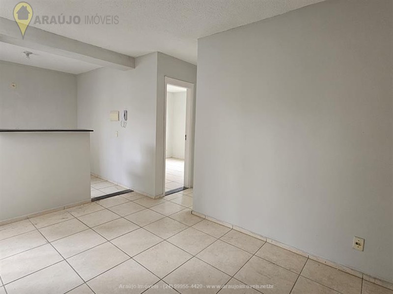 Apartamento para Venda ou Alugar no Alegria em Resende