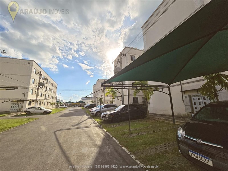 Apartamento para Venda ou Alugar no Alegria em Resende