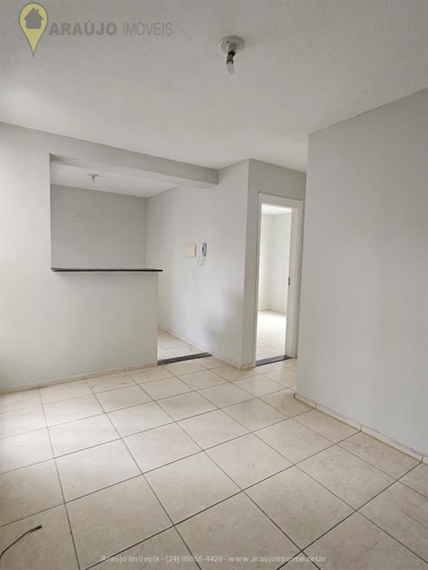 Apartamento para Venda ou Alugar no Alegria em Resende