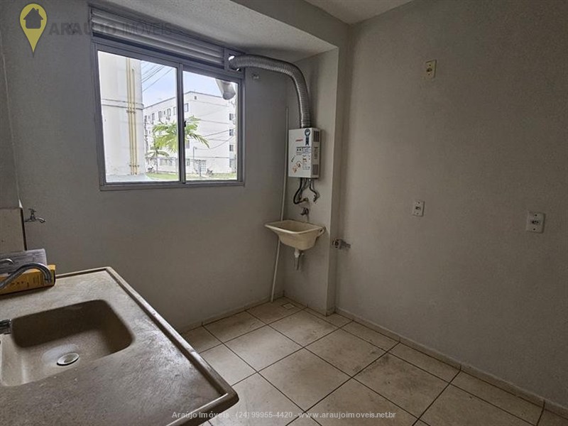 Apartamento para Venda ou Alugar no Alegria em Resende
