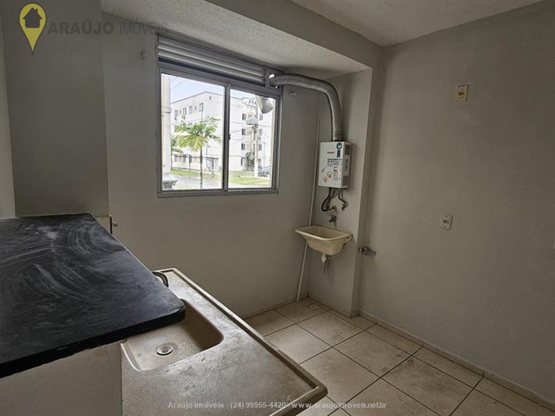 Apartamento para Venda ou Alugar no Alegria em Resende