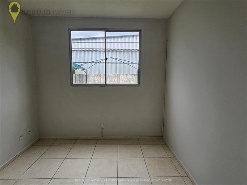 Apartamento para Venda ou Alugar no Alegria em Resende