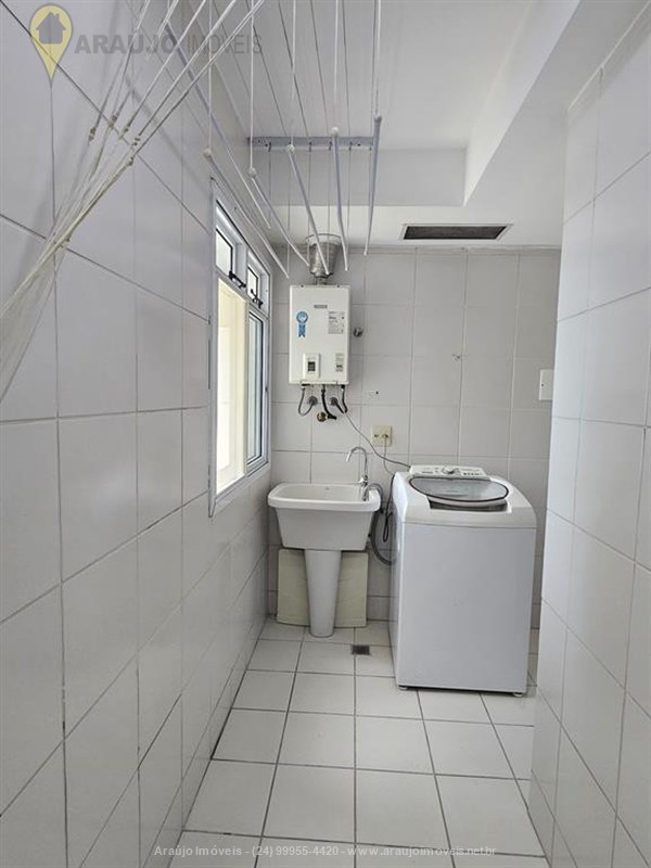 Apartamento para Alugar no Comercial em Resende