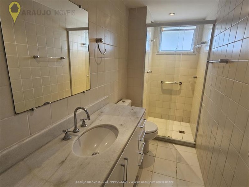 Apartamento para Alugar no Comercial em Resende