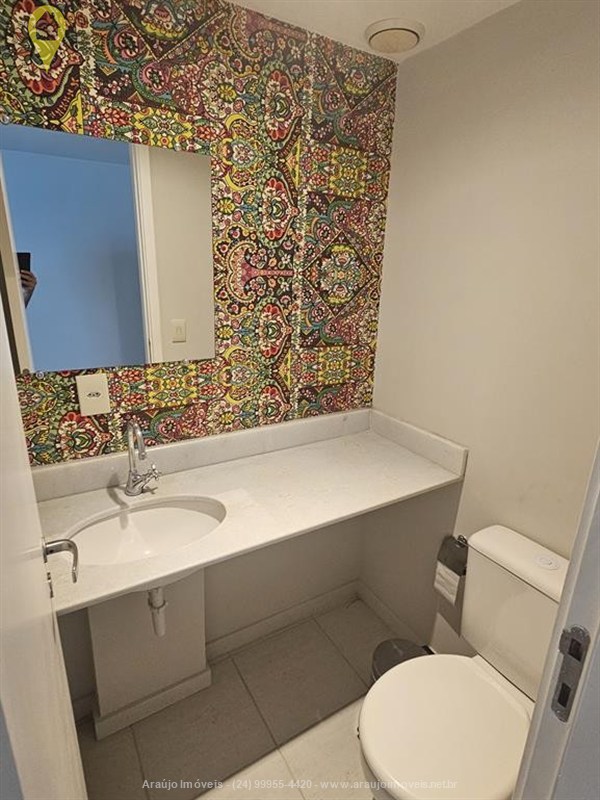 Apartamento para Alugar no Comercial em Resende