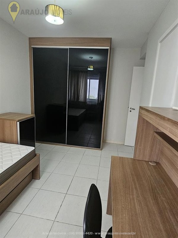 Apartamento para Alugar no Comercial em Resende