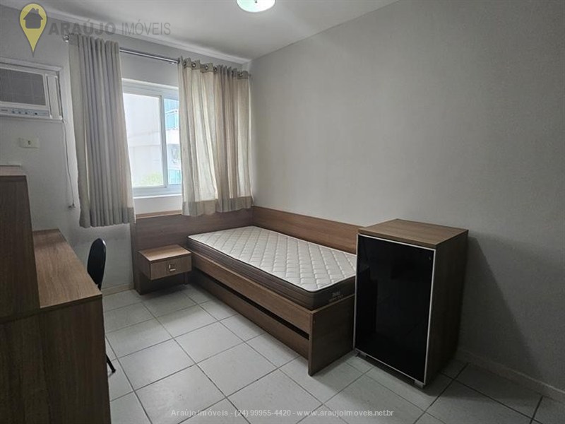 Apartamento para Alugar no Comercial em Resende