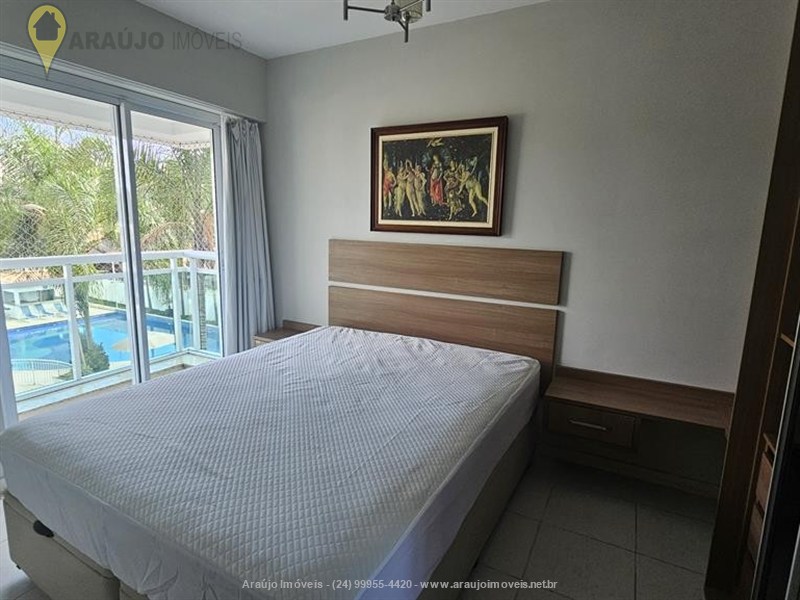 Apartamento para Alugar no Comercial em Resende