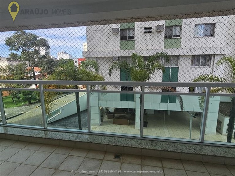 Apartamento para Alugar no Comercial em Resende