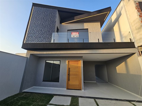 Casa à Venda